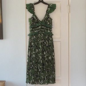 Green print self-portrait dress